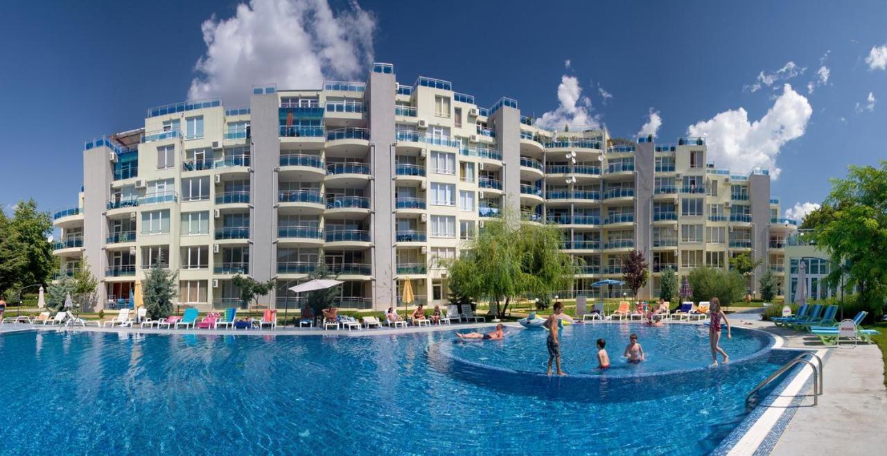Oazis Sea View Apartment Равда Экстерьер фото