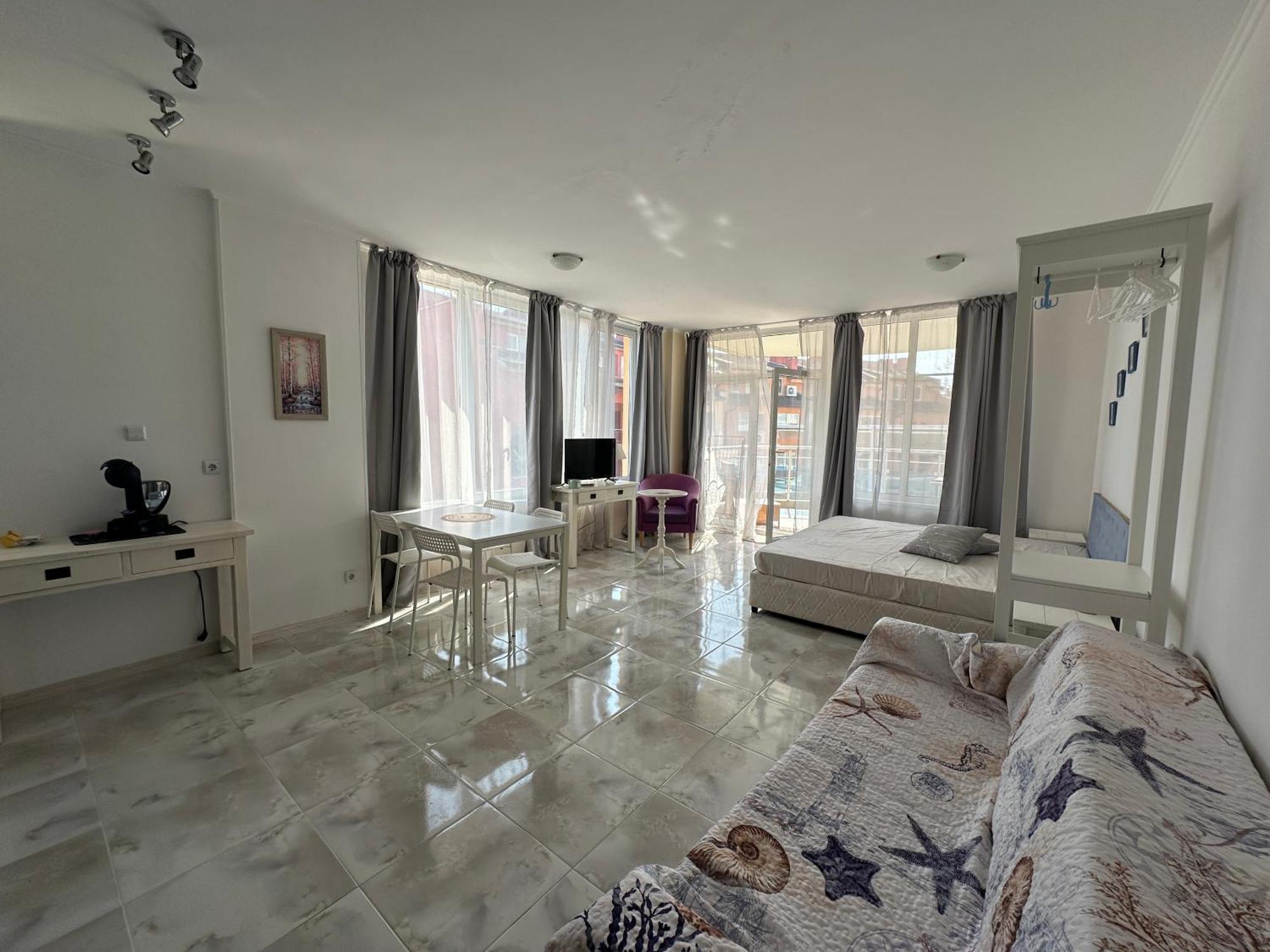 Oazis Sea View Apartment Равда Экстерьер фото